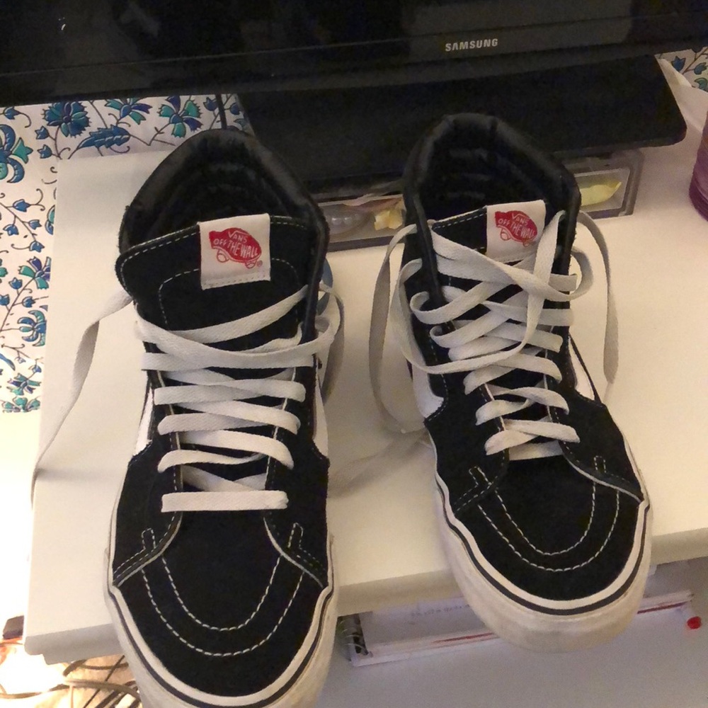 High top black Vans